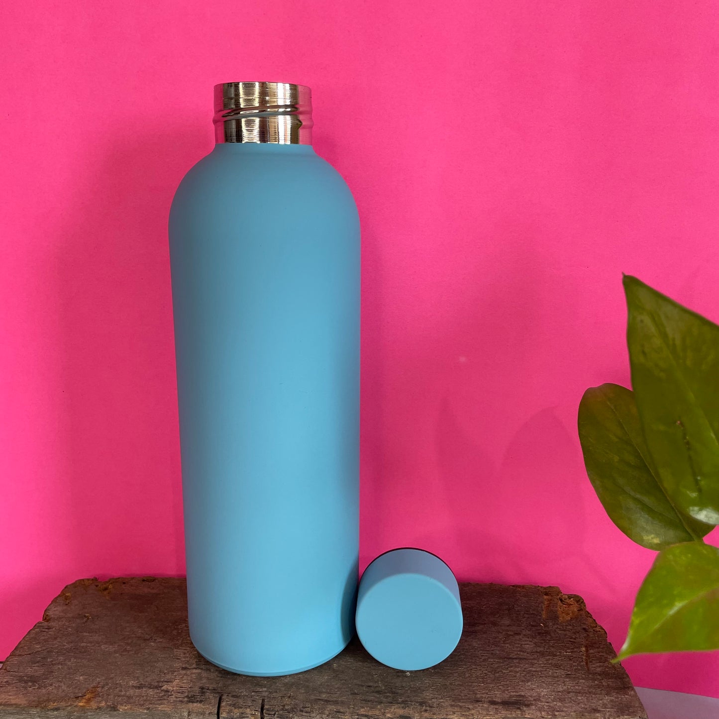 Insulated Stainless Steel Vacuum Flask 550ml | Hot and Cold Water Bottle | Leak-Proof Lids for Office, Gym, Travel and School | Silicone Coating | BPA Free & Non Toxic