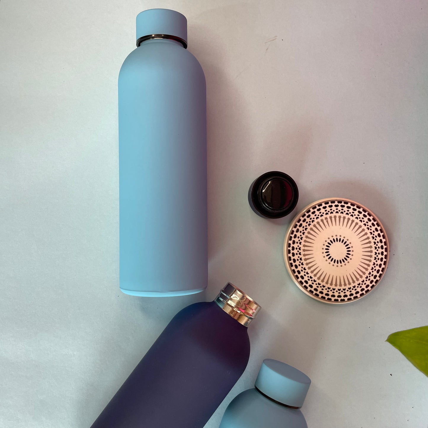 Insulated Stainless Steel Vacuum Flask 550ml | Hot and Cold Water Bottle | Leak-Proof Lids for Office, Gym, Travel and School | Silicone Coating | BPA Free & Non Toxic