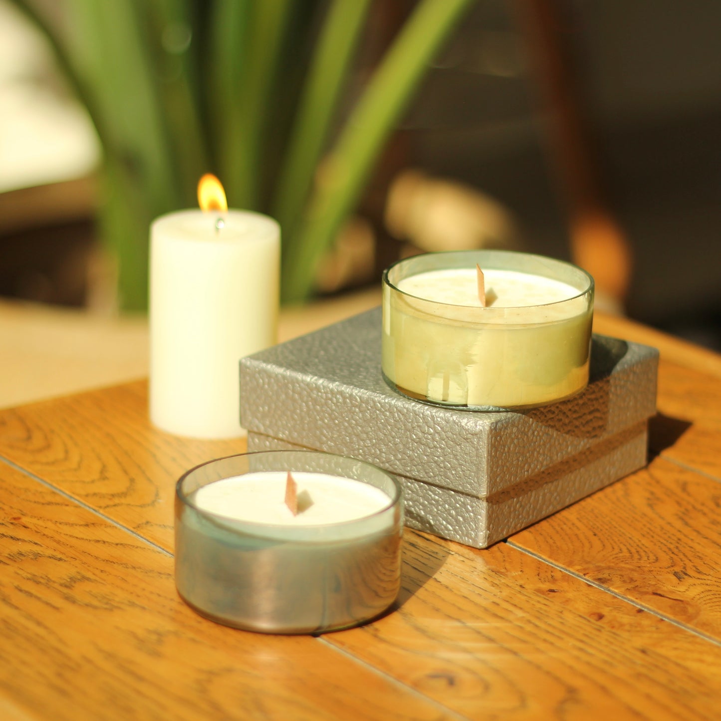 Premium Scented Soy Candle with Wooden Wick For Home Decor | 100% Soy Wax | Glaide Clip-On Design